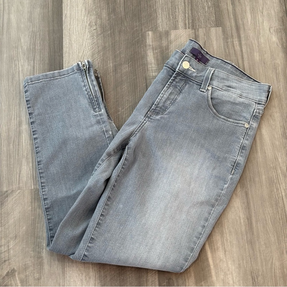 NYDJ faded grey denim cropped jeans with zippers at ankles size 4 NWT!